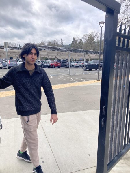SRV Senior Zierek Umair returns to campus after enjoying lunch at Ike’s.